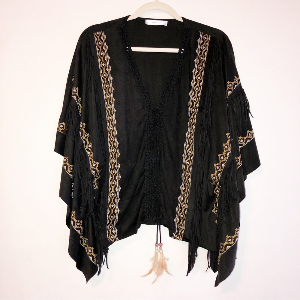 Laurie & Joe Fringe Embroidered Pocahontas Top - Picture 2 of 9